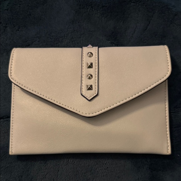 Danielle Nicole Gray Crossbody Bag - Picture 7 of 8